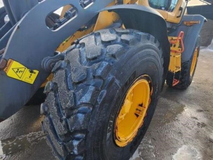 2019-volvo-l60h-image-23