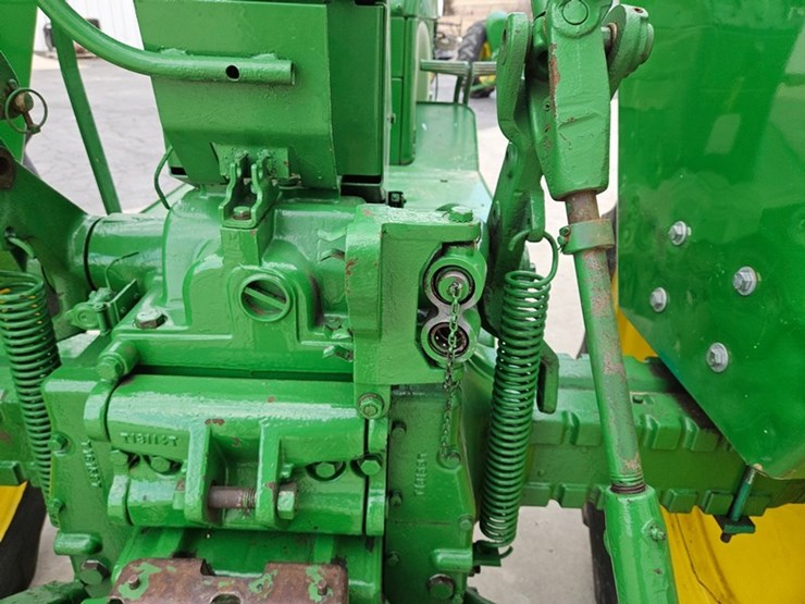 1961-john-deere-2010-image-19