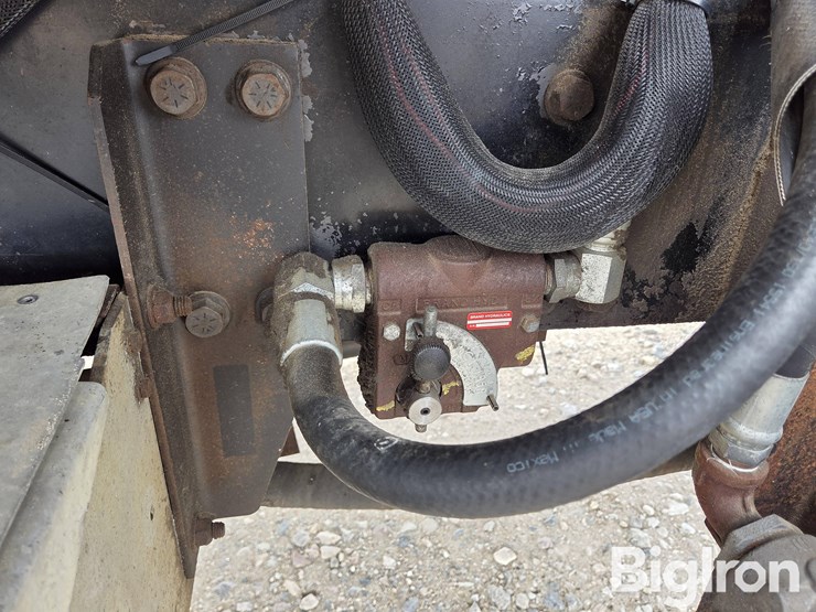 2000-freightliner-fld120-image-20