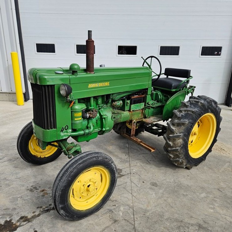 JOHN DEERE 40