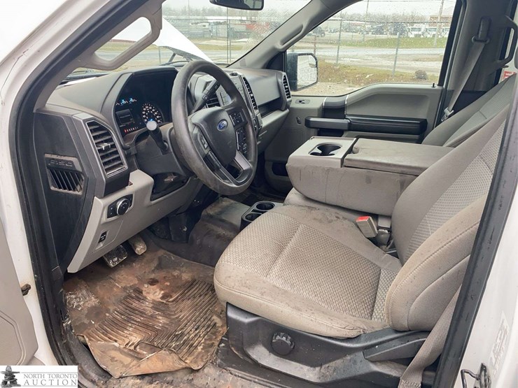 2018-ford-f150-image-16