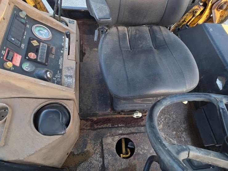 1995-john-deere-310d-image-53