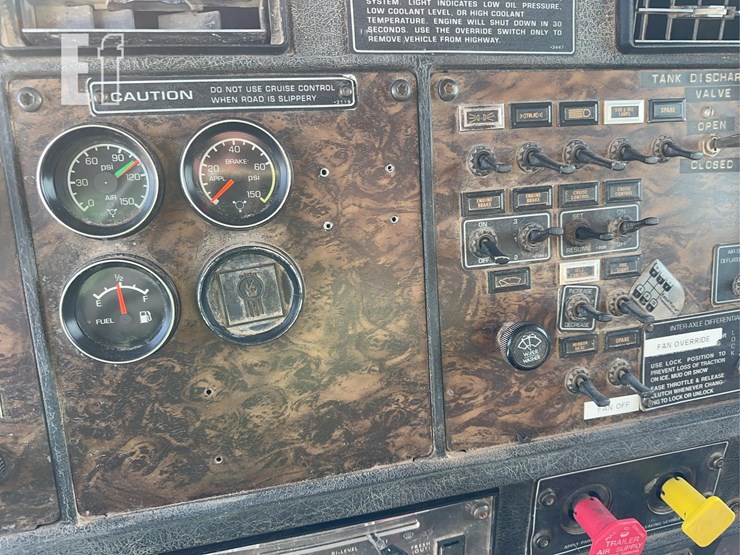 1995-kenworth-t800-image-62