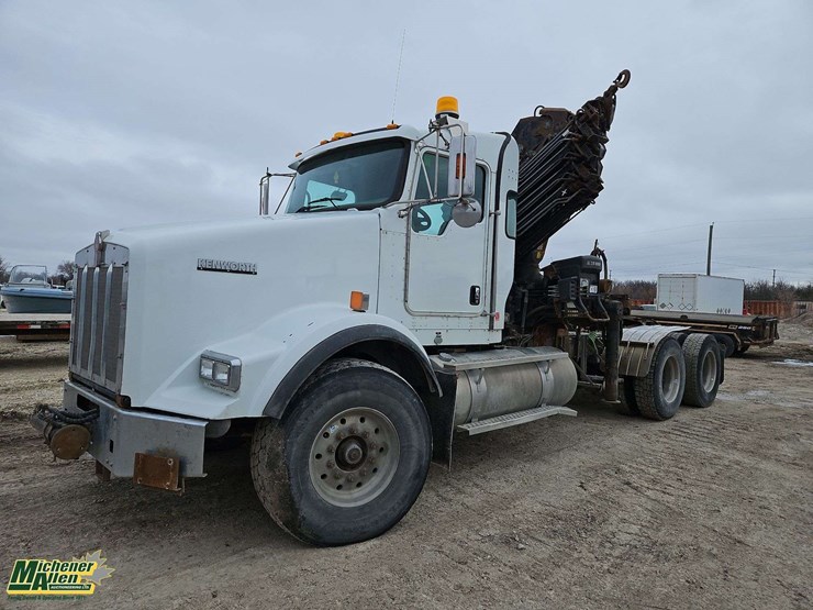 2013-kenworth-t800-image-1