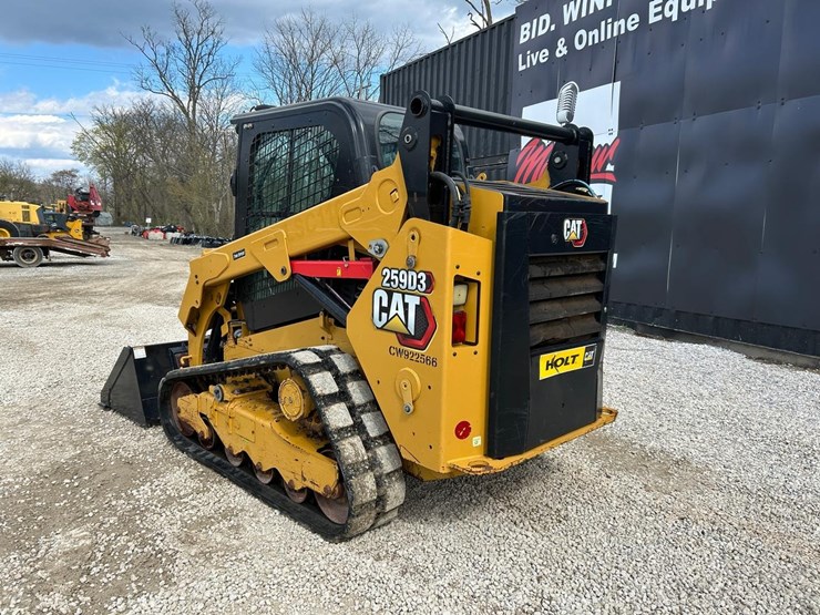 2022-caterpillar-259d3-image-2