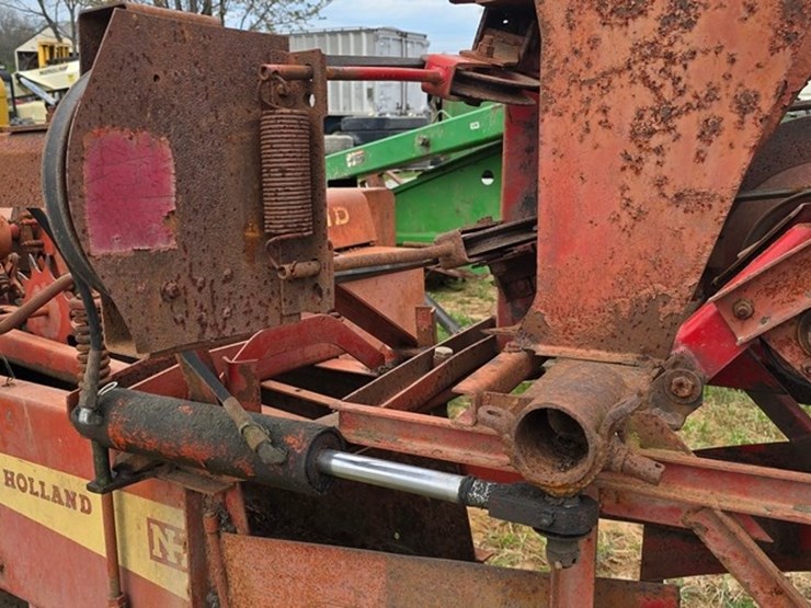 new-holland-269-image-6