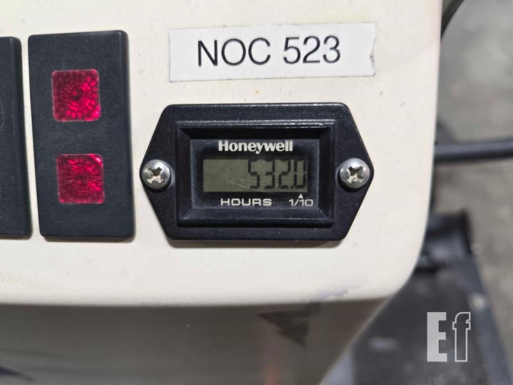 2022-bobcat-e10-image-21