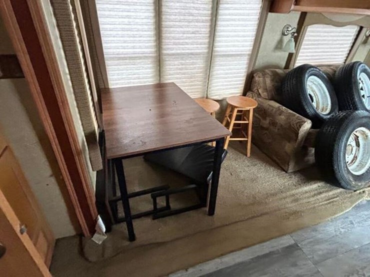 2010-gulf-stream-innsbruck-supreme-lodge-40tbs-t/a-image-92