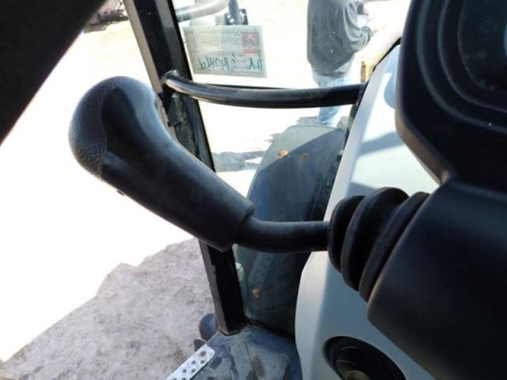 2014-new-holland-t4.75-image-14