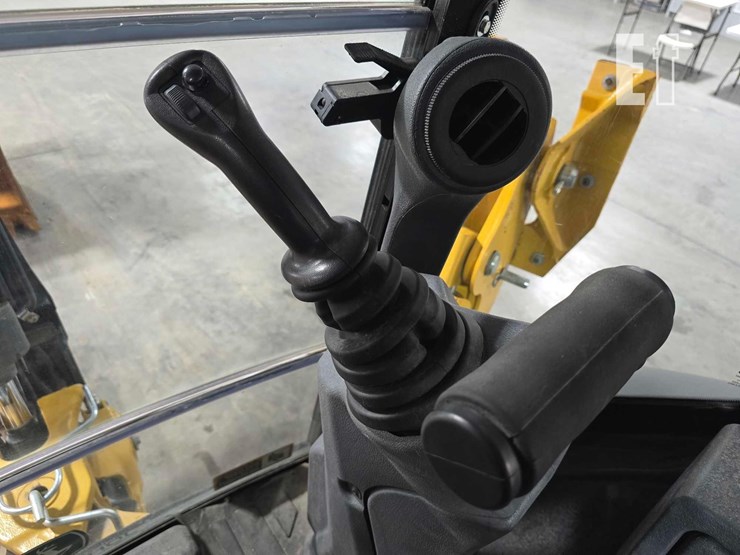 2023-deere-320-p-tier-image-20