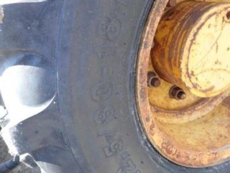 2009-deere-310sj-image-34