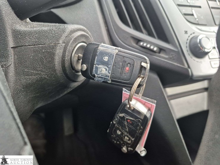 2013-chevrolet-equinox-image-14