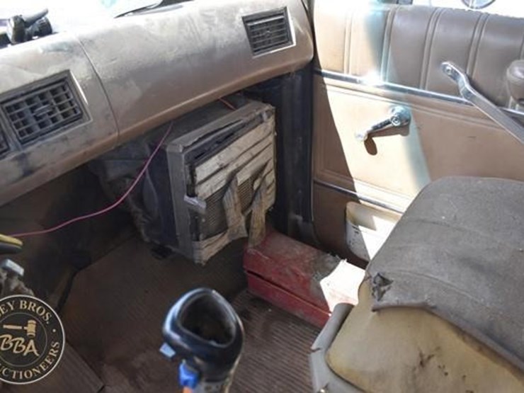 1988-ford-l8000-image-45