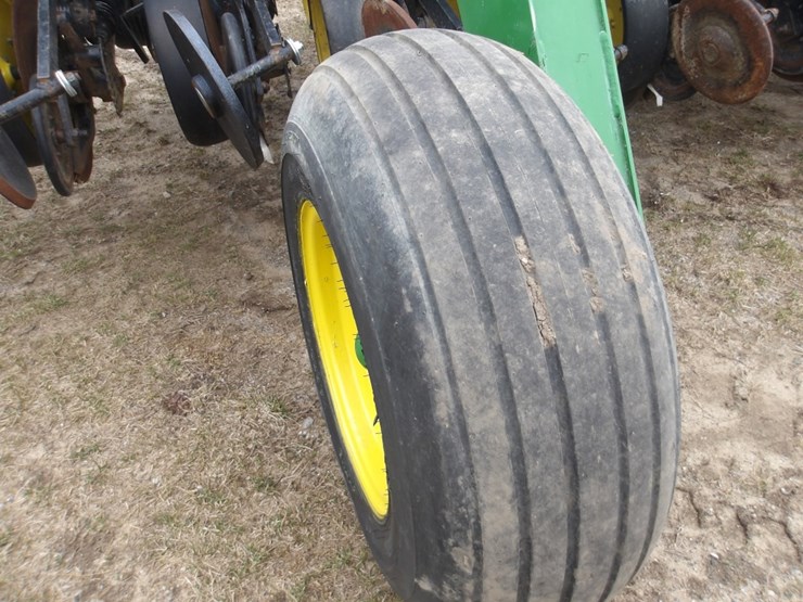 john-deere-750-image-5