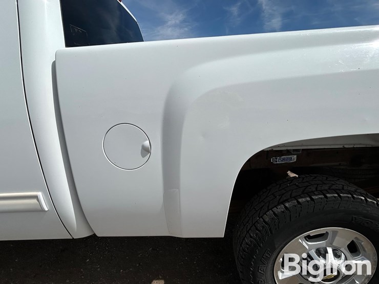 2011-chevrolet-silverado-2500-lt-image-20