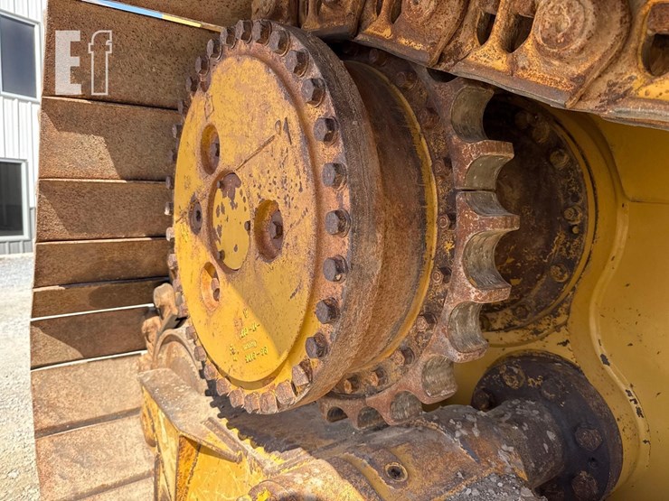 2016-caterpillar-d6t-lgp-image-42