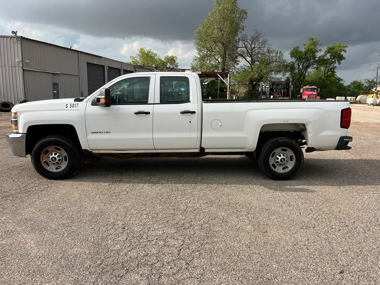 2016-chevrolet-silverado-2500hd-image-8