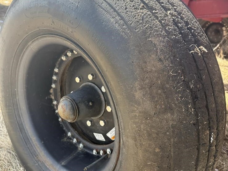 2011-case-ih-3430-image-40