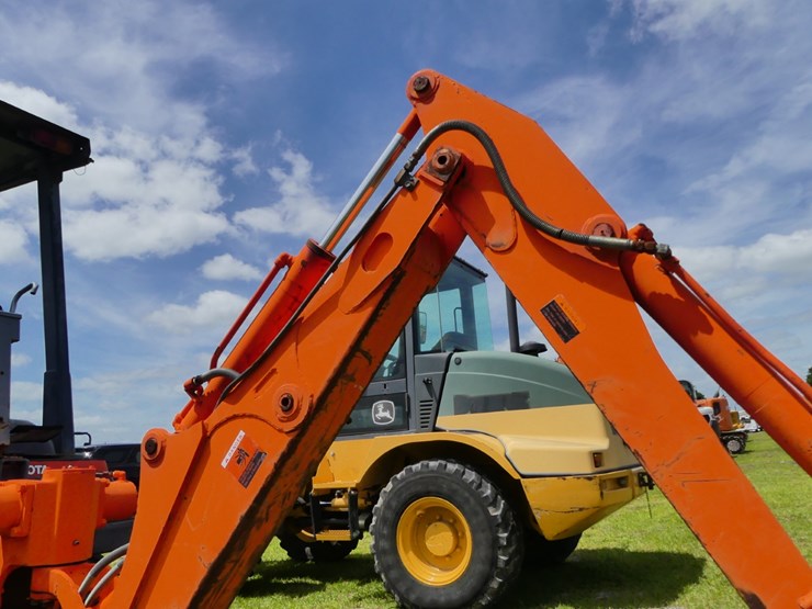 2001-kubota-r520-image-9