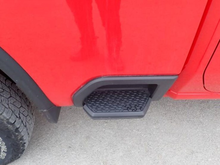 2022-chevrolet-2500hd-image-69