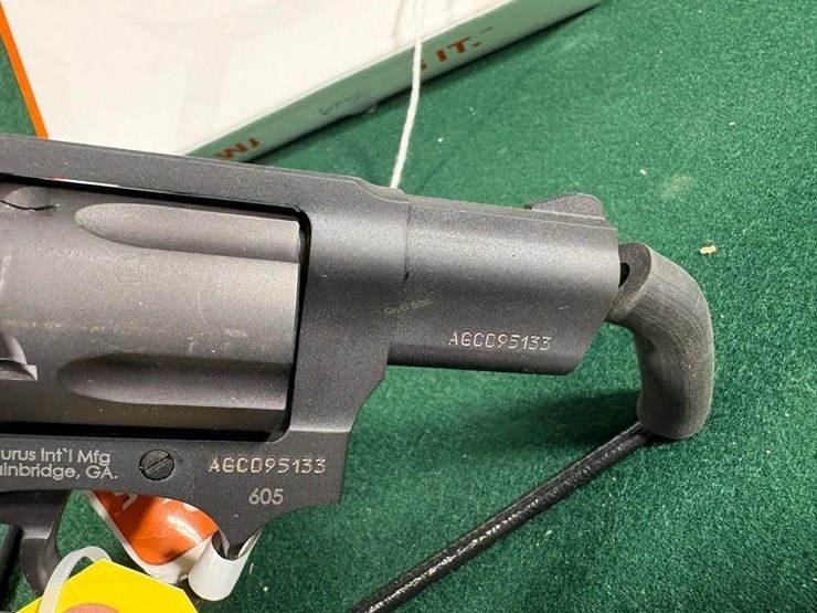 taurus-mdl-605-357-mag-revolver-image-5