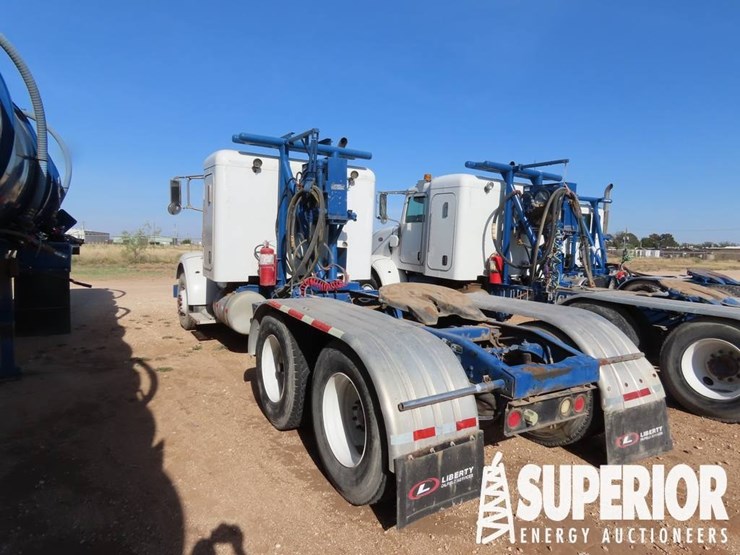 2012-peterbilt-365-image-4