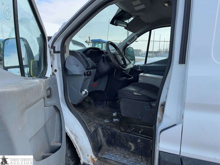 2016-ford-transit-image-10