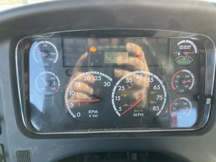 2016-freightliner-m2-s/a-bucket-truck-image-27