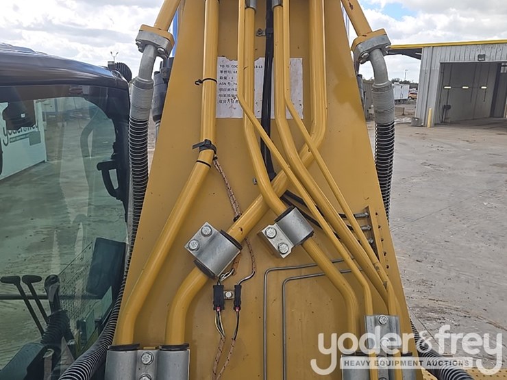 2019-caterpillar-336-image-67