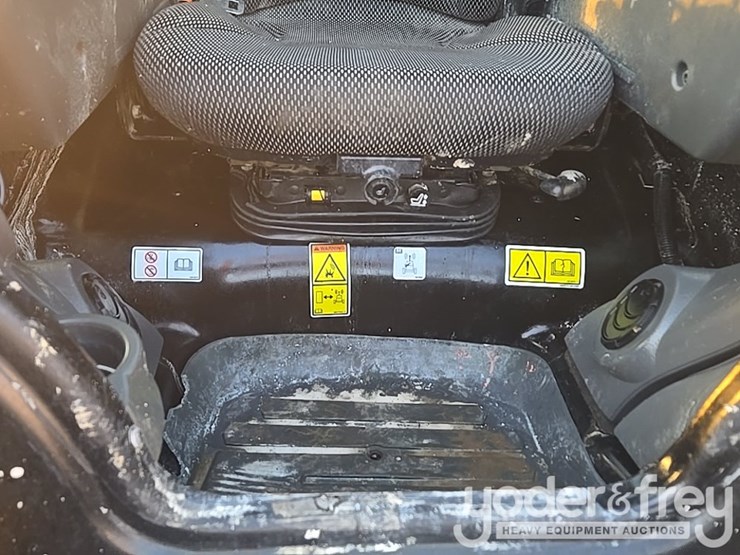 2022-caterpillar-289d3-image-84