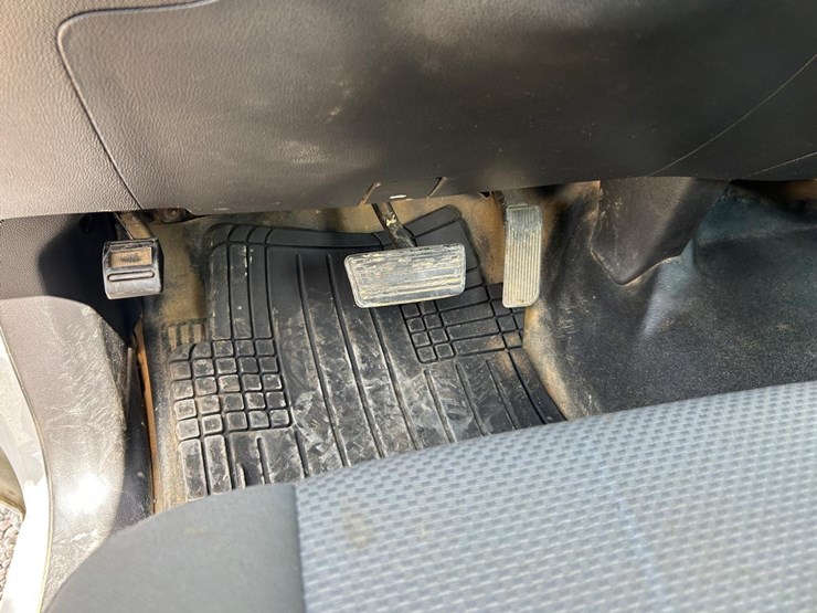 2017-gmc-sierra-1500-image-21