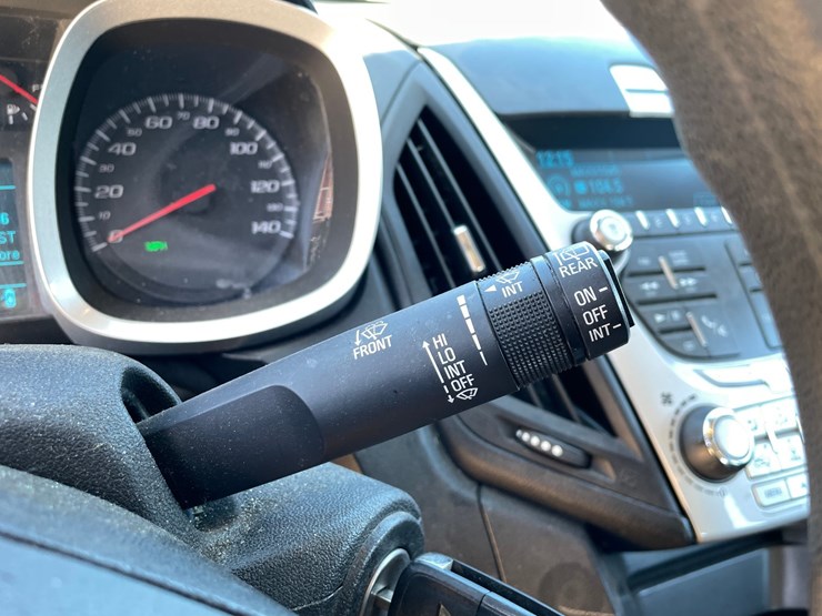 2013-chevrolet-equinox-image-60