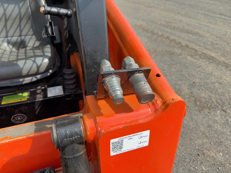 2021-gehl-rt105-image-10