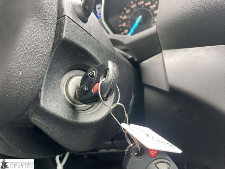 2017-ford-escape-image-14