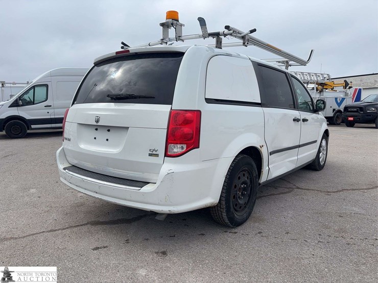 2015-ram-c/v-image-4