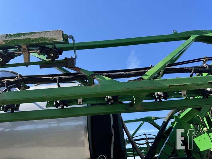 2017-john-deere-r4038-image-25