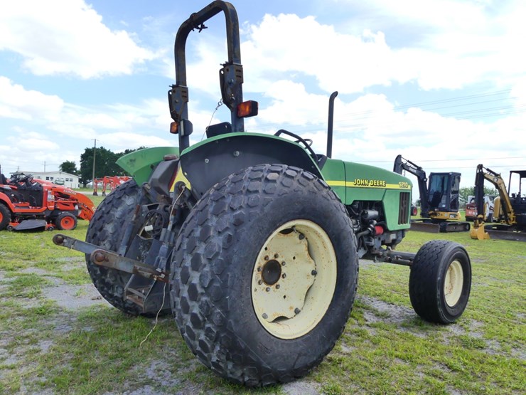 john-deere-5210-image-4