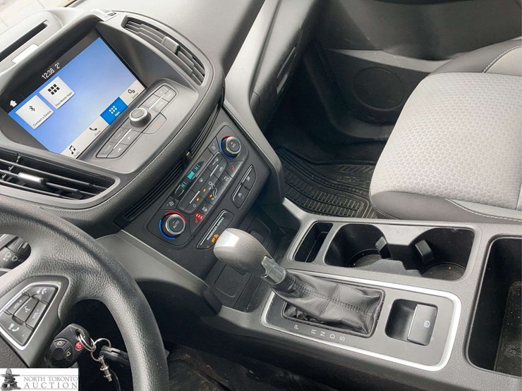 2017-ford-escape-image-13