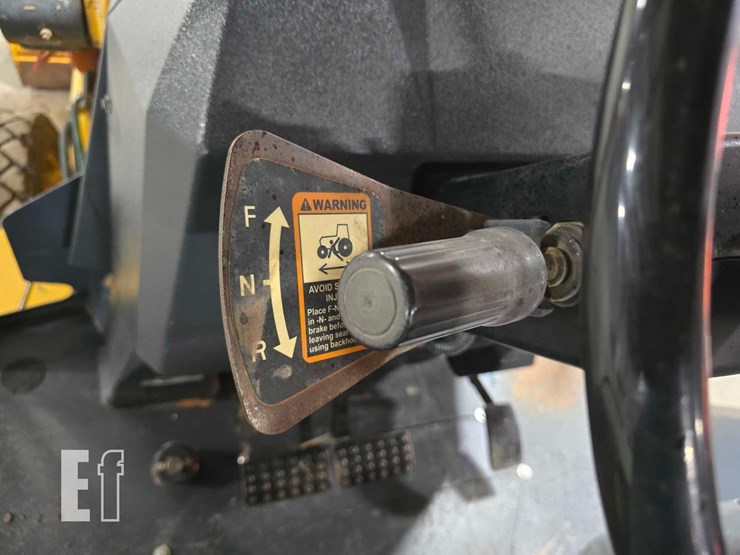 2013-deere-310k-image-21