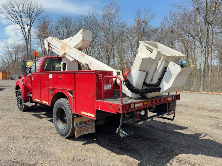 2007-ford-f750-xl-image-3