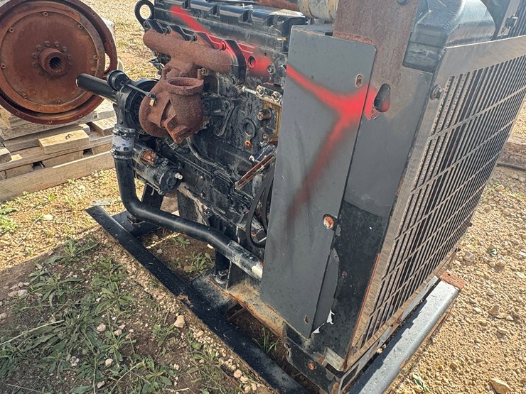 caterpillar-engine-image-2