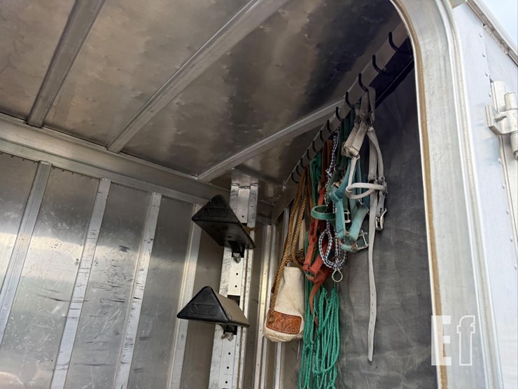 2001-featherlite-16-ft-image-12