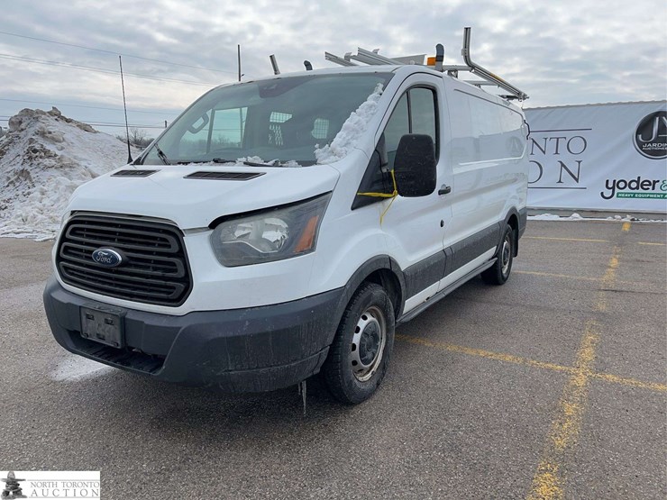 2016-ford-transit-image-1