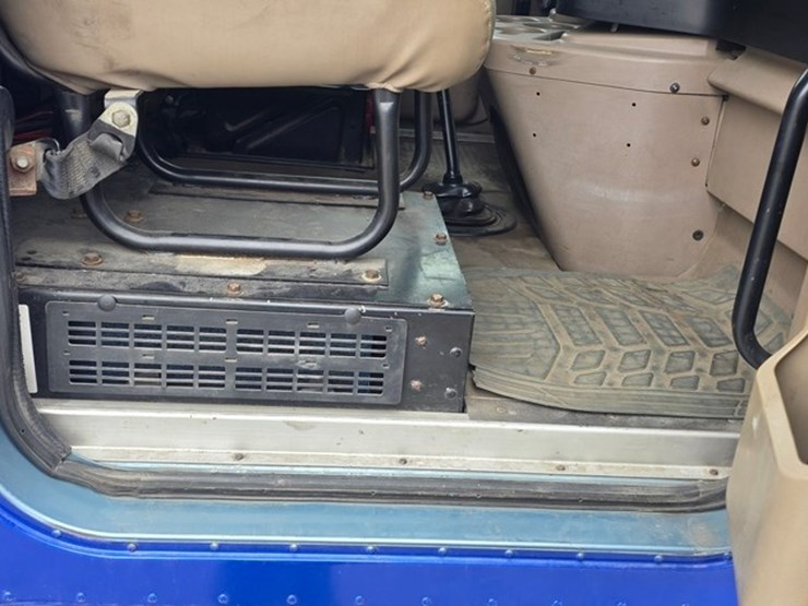 2006-international-9900-image-54