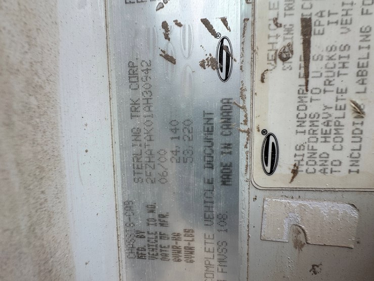 2001-sterling-lt7500-image-7