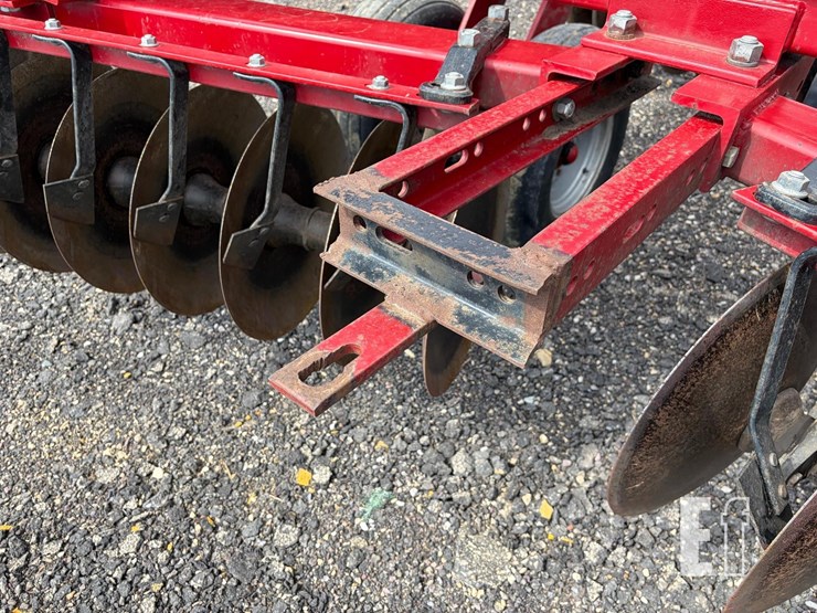 case-ih-3900dh-image-13