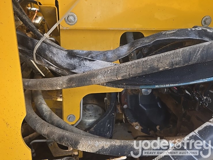 2015-komatsu-pc490-lc-11-image-42