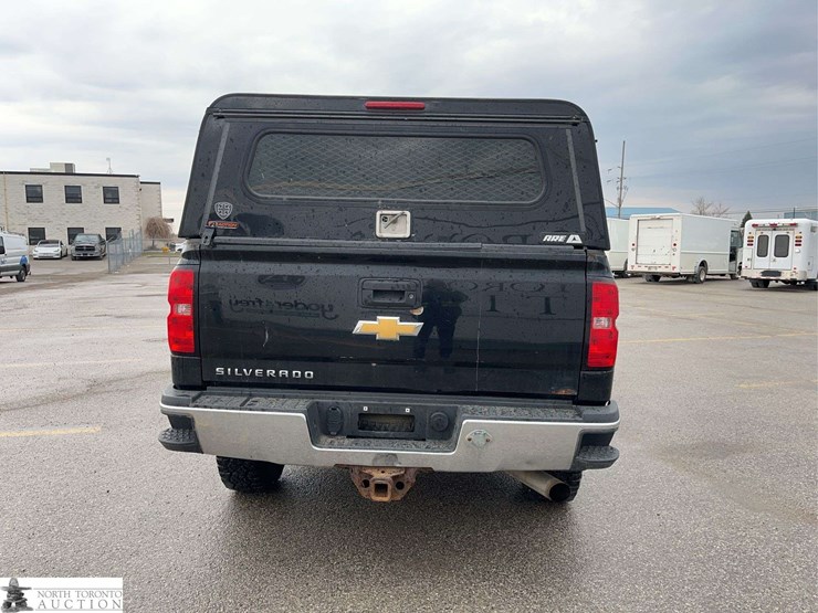 2015-chevrolet-silverado-2500hd-image-6