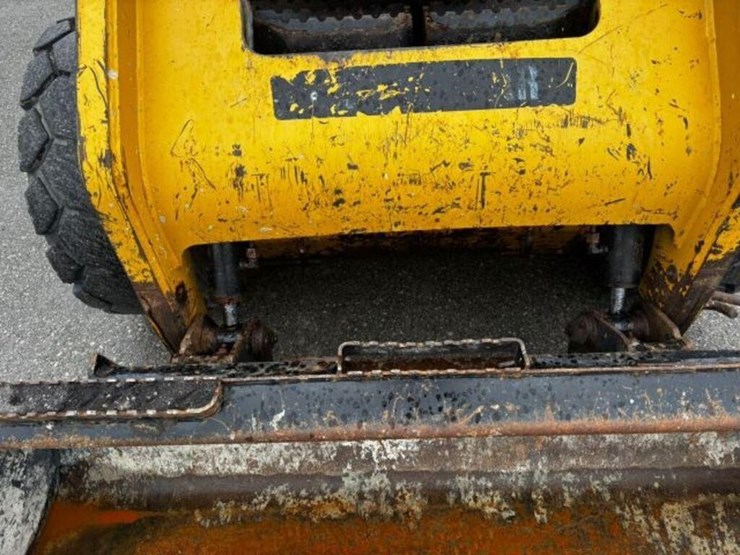 2009-caterpillar-232b2-image-37