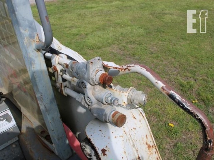 takeuchi-tl230-image-10